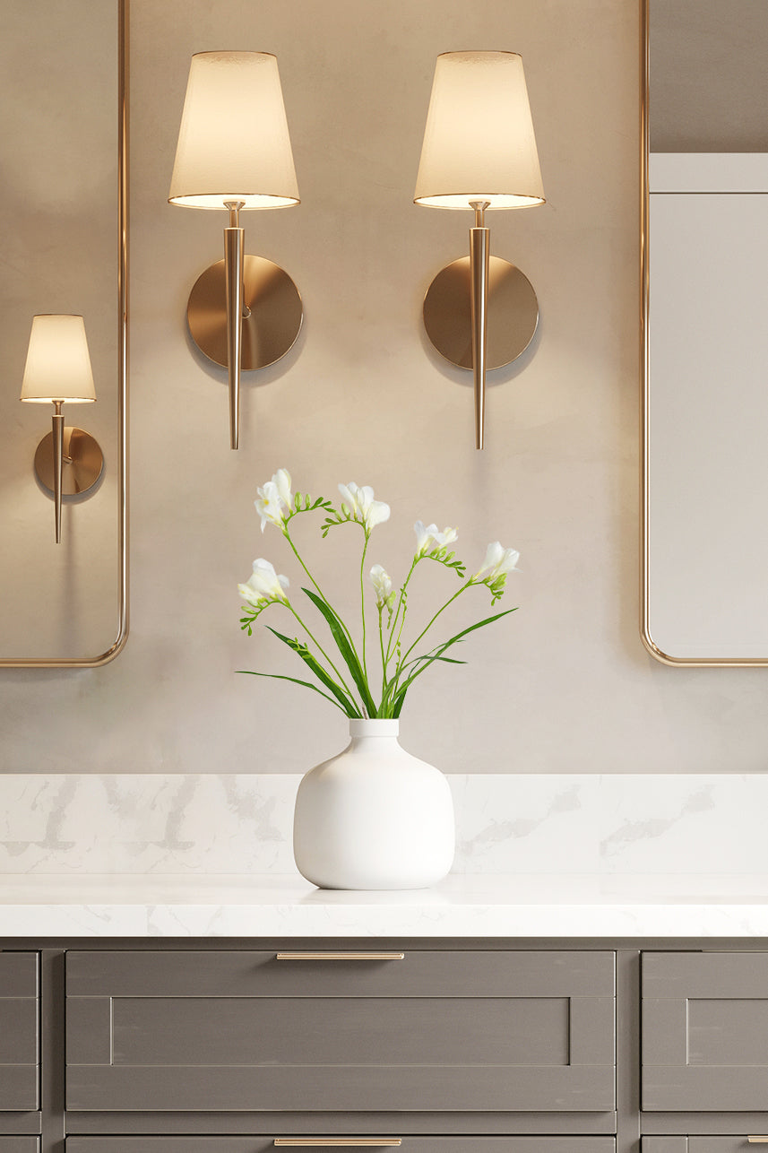 Cream white artificial Freesia flowers add a touch of timeless beauty to classic farmhouse decor, exuding elegance and tranquility.