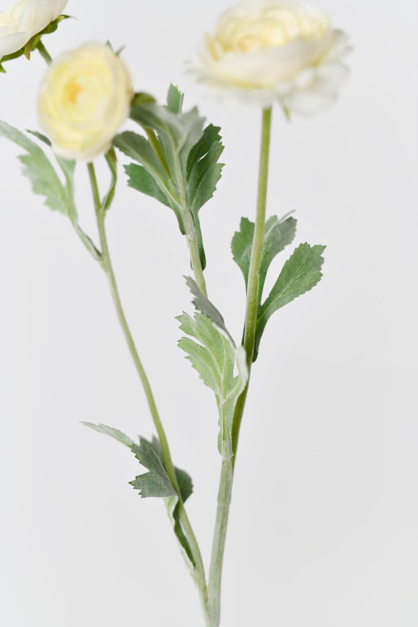 Floating silk flowers in yellow peach color, perfect for creating a serene and tranquil atmosphere.
