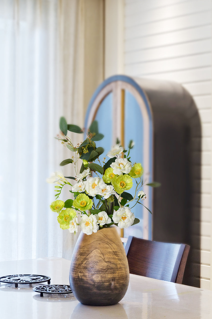 People love the freshness and naturalness of the artificial iceberg rose flower, and it makes a perfect home decoration when paired with the tiny poppies.
