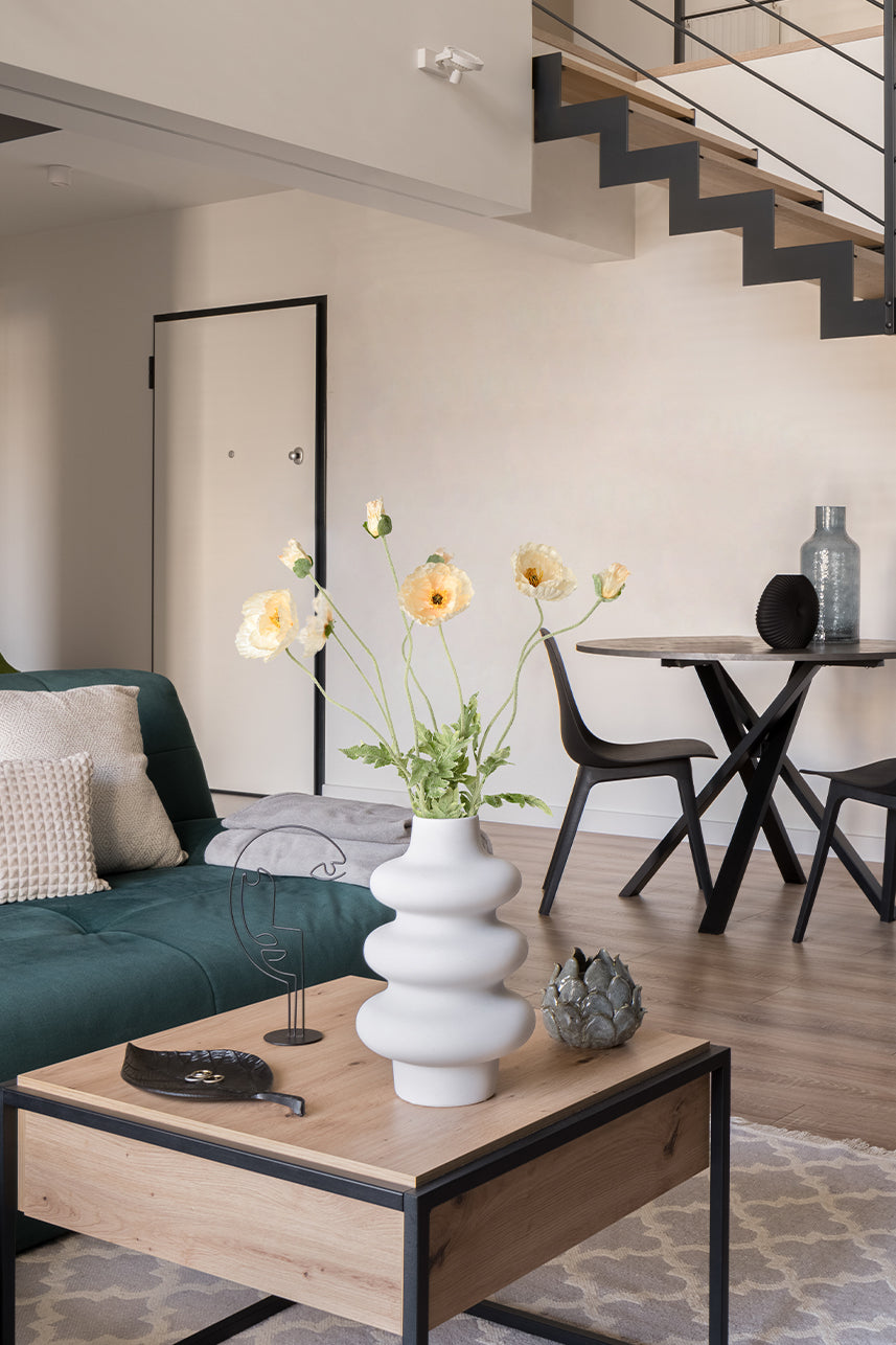 Artificial iceland poppies always bring a novelty feeling, you can place it on the coffee table, it will be a perfect floral centerpiece.